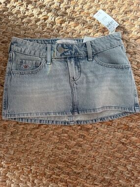 Hollister Light Wash Denim Mini Skort